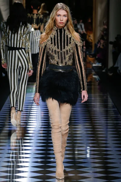 Look 54